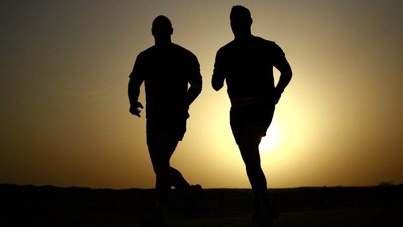 Doit-on faire son footing au cardio ou aux sensations?