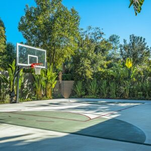 Installer un terrain de basket chez soi : quel équipement choisir pour débuter ?